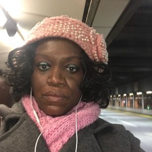 Meet your Posher, Janita